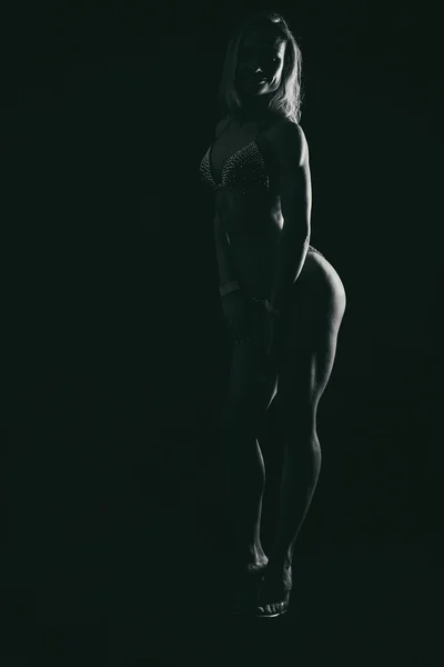 Siyah kadın vücut geliştirmeci — Stok fotoğraf