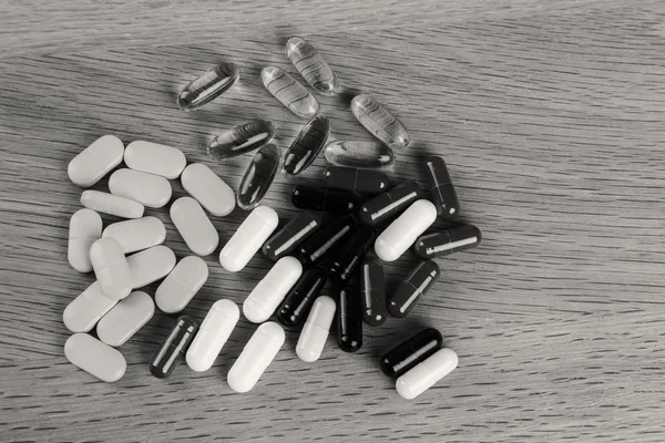 Leki na stole — Zdjęcie stockowe