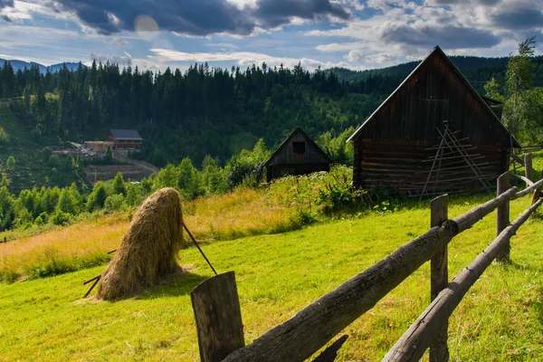 A magnífica paisagem montanhosa — Fotografia de Stock