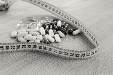 Diyet pillson hafif bir arka plan.