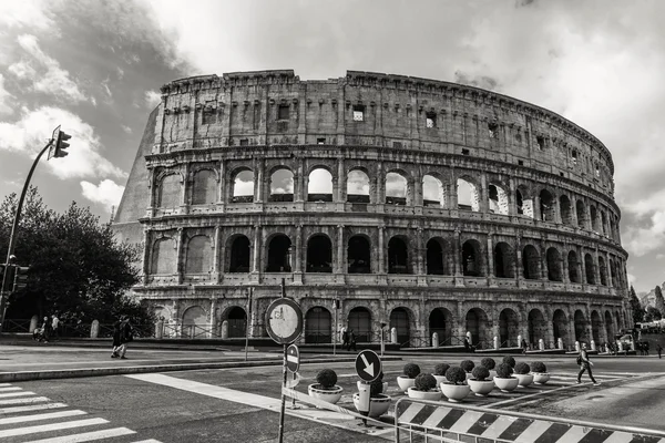 Romanische Architektur. schöne Stadt. — Stockfoto