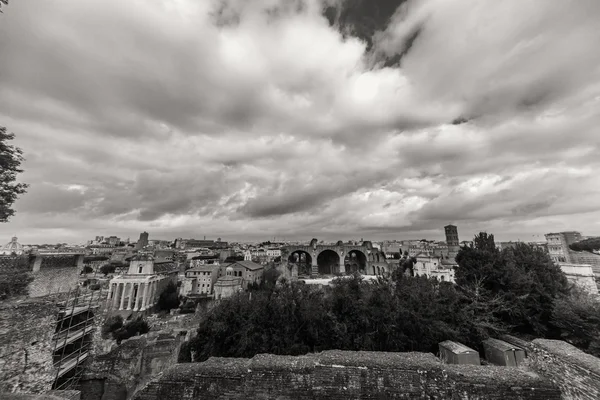 Romeinse forum. Prachtige stad. — Stockfoto