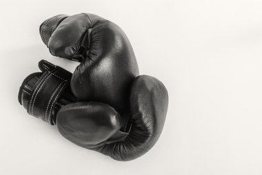 Masada spor malzemeleri var..