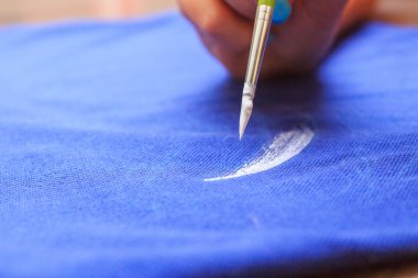 Çizim Tekstil üzerinde işlemek