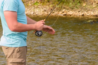 nehir üzerinde Balıkçılık Fly