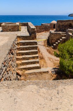 Spinalonga Adası. Şehrin görülmeye değer.