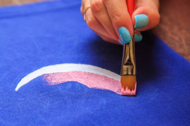 Çizim Tekstil üzerinde işlemek