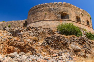 Antik Yunan Adası Spinalonga kalıntıları