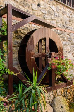 Muhteşem manzarası eşliğinde sahil köyü