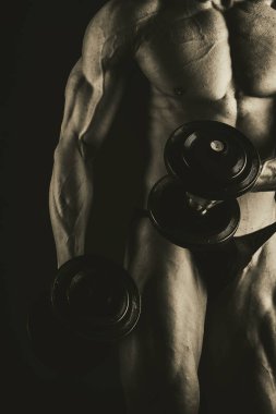 Yakışıklı güç atletik erkek