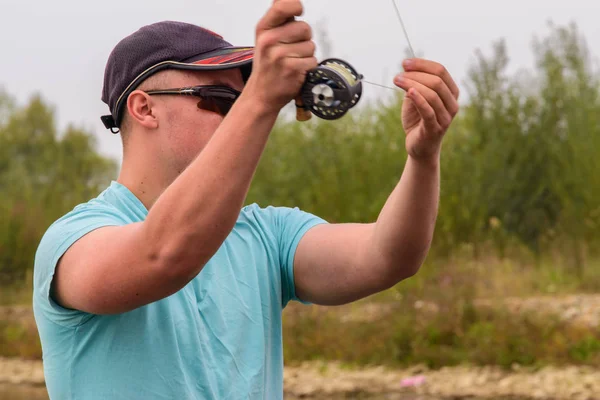 Fishing on the fly — Stock Photo, Image