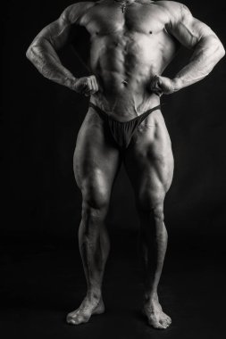 Güçlü bir adam silüeti