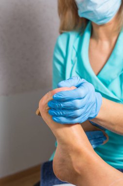 Resmi bir pedikür işlemi için