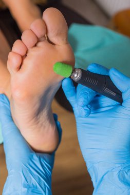 Resmi bir pedikür işlemi için