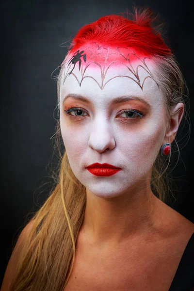 Female vampire make-up
