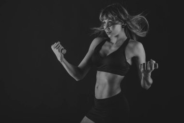 güzel spor şekil siyah bir zemin üzerine