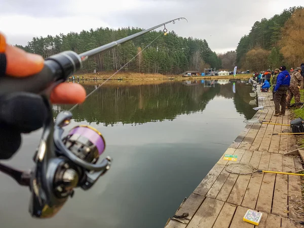 Pesca no lago — Fotografia de Stock