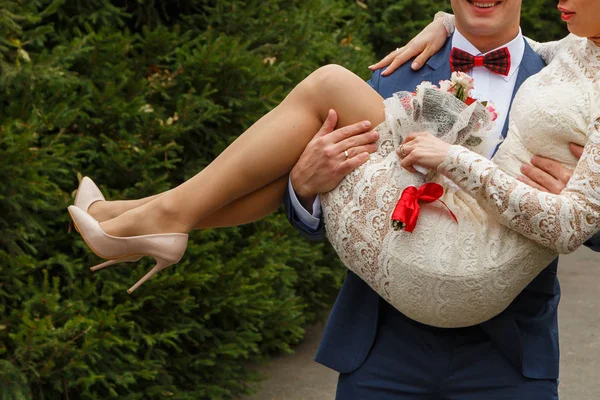 Casamento no parque — Fotografia de Stock