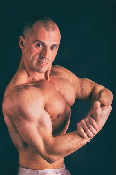 The concept of bodybuilding — Stock Photo, Image
