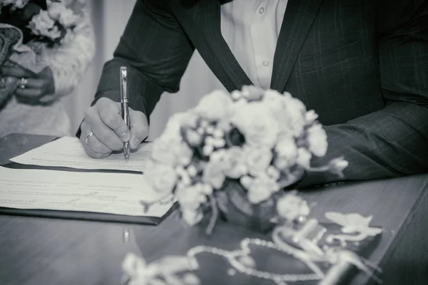 Wedding, walk, groom and bride — Stock Photo, Image