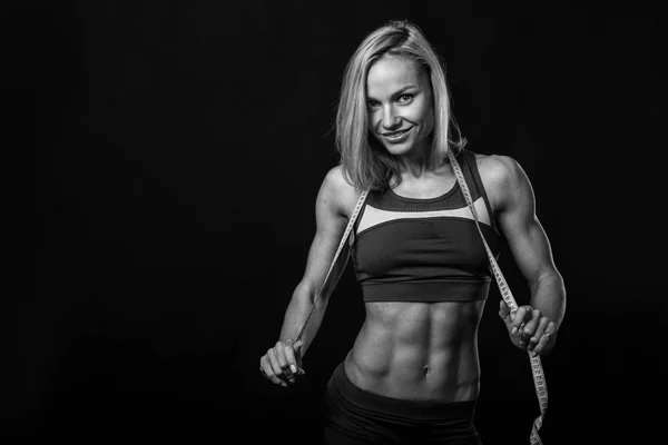 Schöne Übung, muskulöse Frau — Stockfoto
