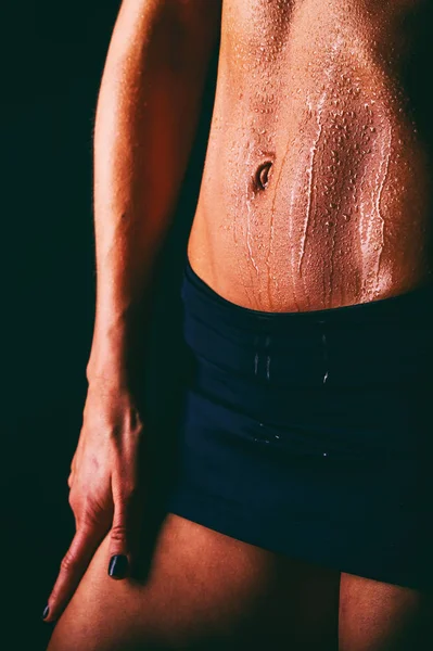 Sexy barriga feminina closeup — Fotografia de Stock