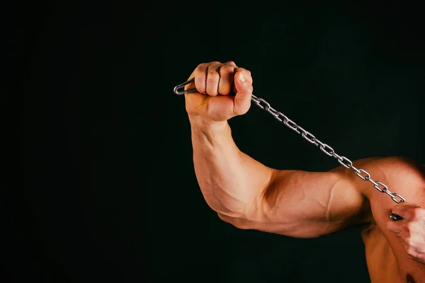 Un hombre entrenado. Culturismo —  Fotos de Stock