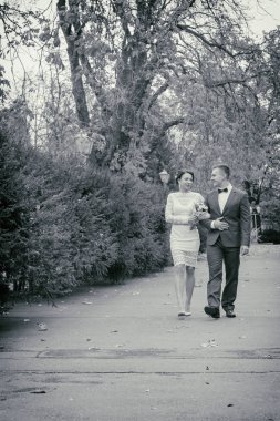 Düğün, yürüyüş, damat ve gelin