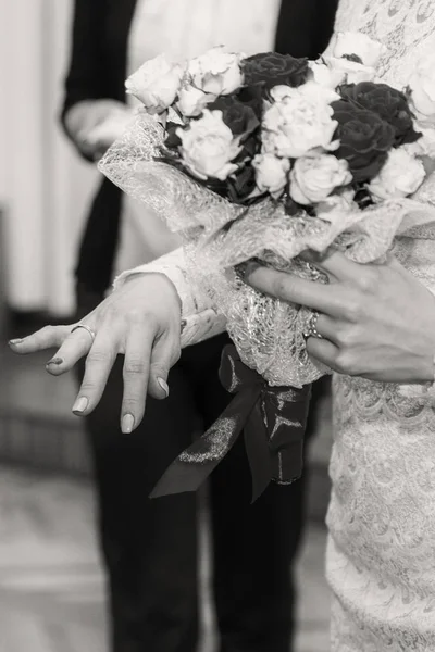 Casamento, caminhada, noivo e noiva — Fotografia de Stock