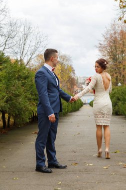 Düğün, yürüyüş, damat ve gelin