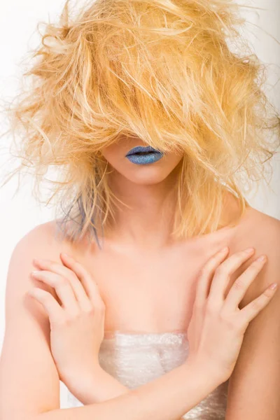 Creative makeup and hair — Stock Photo, Image