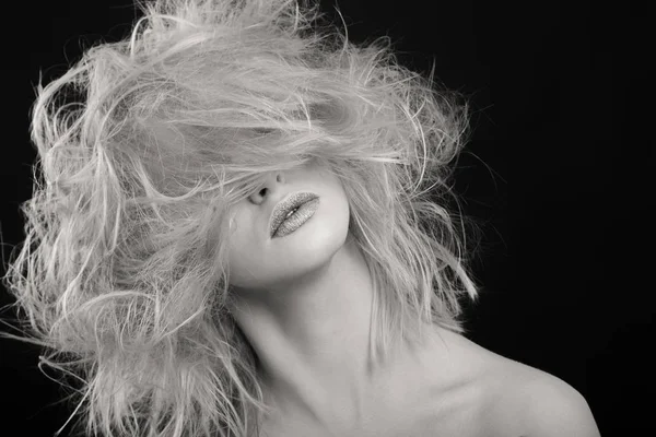 Güzellik sarışın moda fotoğraf