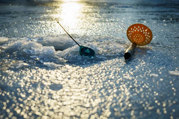 Pêche sur glace. Pêche d'hiver — Photo