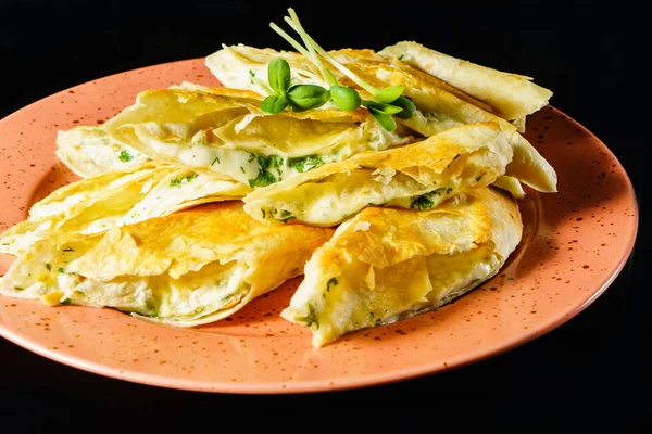 Pan de pita con queso a la plancha — Foto de Stock