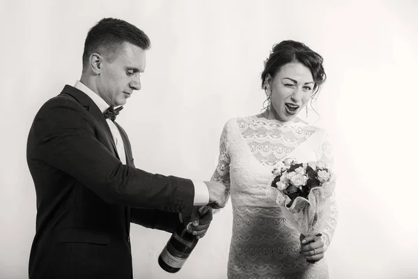 Casamento. noiva e noivo — Fotografia de Stock
