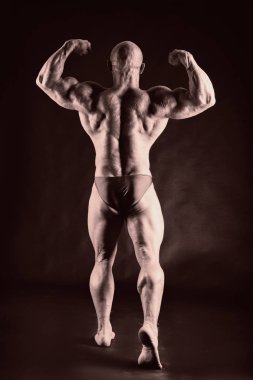 Güçlü atletik erkek Fitness modeli gövde