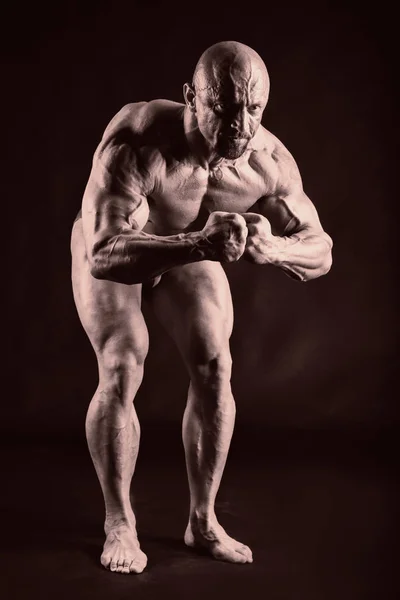 Starker athletischer Mann Fitness Modell Oberkörper — Stockfoto