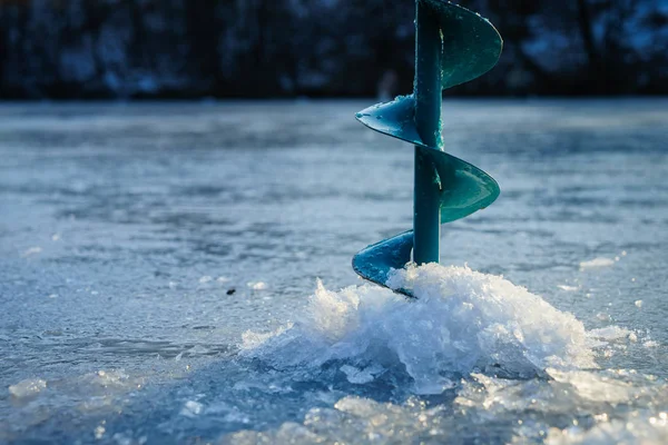 Winterfischen. Eisfischen — Stockfoto