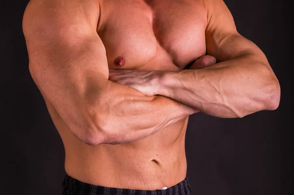 Gezonde gespierde jongeman — Stockfoto