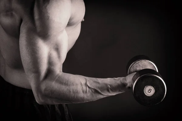 Jeune homme musclé en santé — Photo