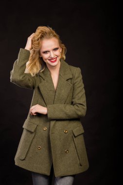 Zarif sarışın güzellik closeup moda fotoğraf