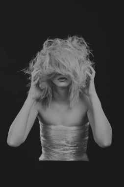 Yaratıcı makyaj ve saç