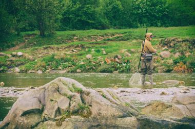 . İplik üzerinde Balık tutma.