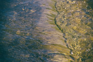 Dağlık güzel nehir