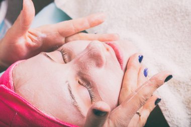 Kaplıca kozmetik prosedürler.