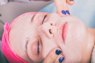 Kaplıca kozmetik prosedürler.