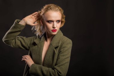 Yaratıcı makyaj ve saç