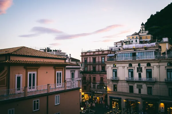 Hermosos paisajes mediterráneos. Atracciones de una hermosa ciudad . —  Fotos de Stock