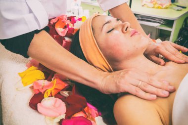 Kozmetik. Spa yordamı kıza.