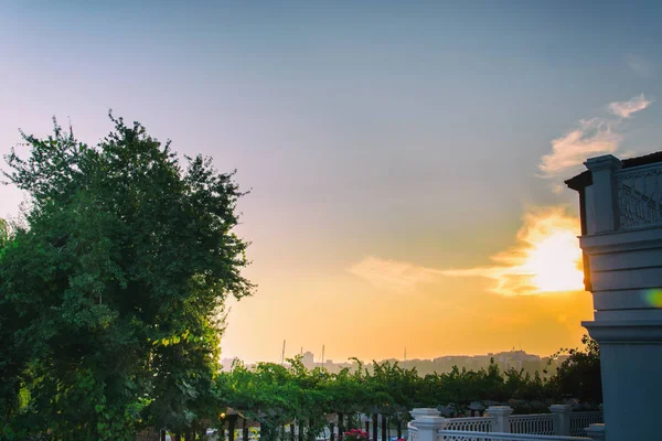 Bella vista sulla città di mare — Foto Stock